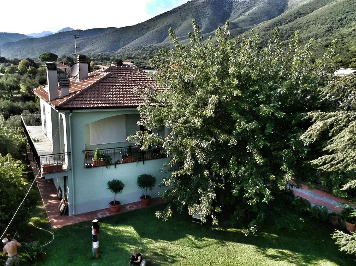 Independent With A Fabulous Patio - Casa Penny * Cisano sul Neva