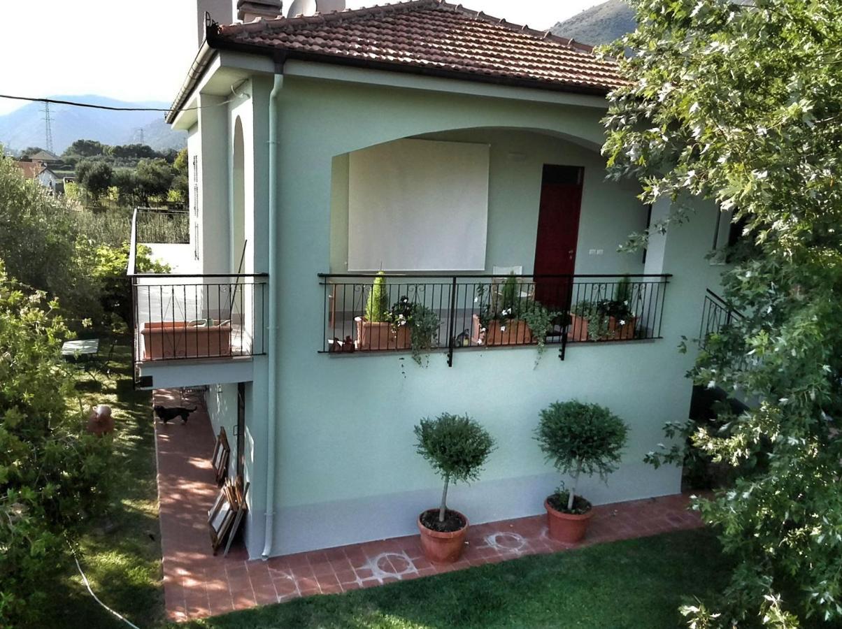 Independent With A Fabulous Patio - Casa Penny Holiday home